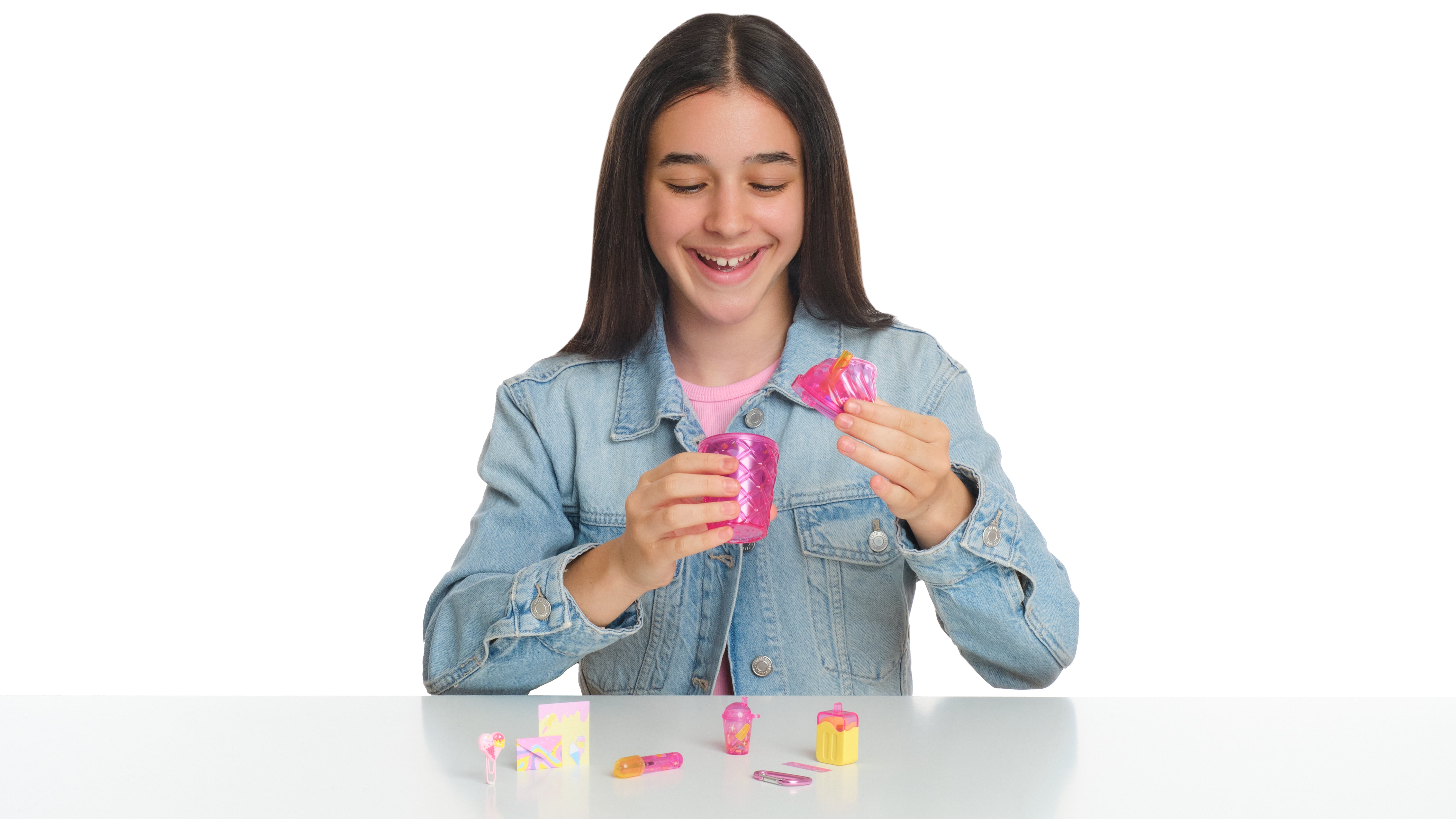 REAL LITTLES - CUTE CUPS ASST