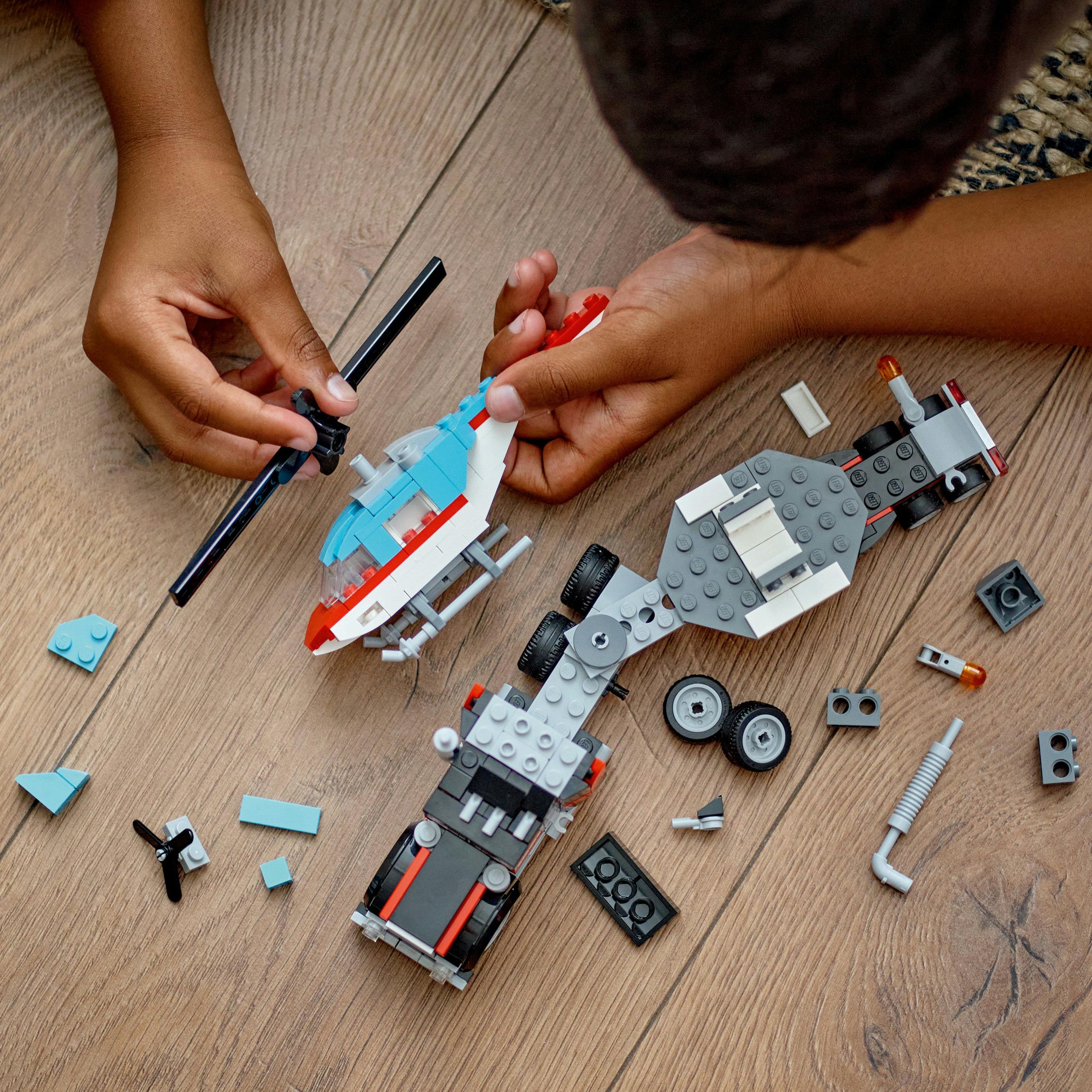 31146 Flatbed Truck with Helicopter