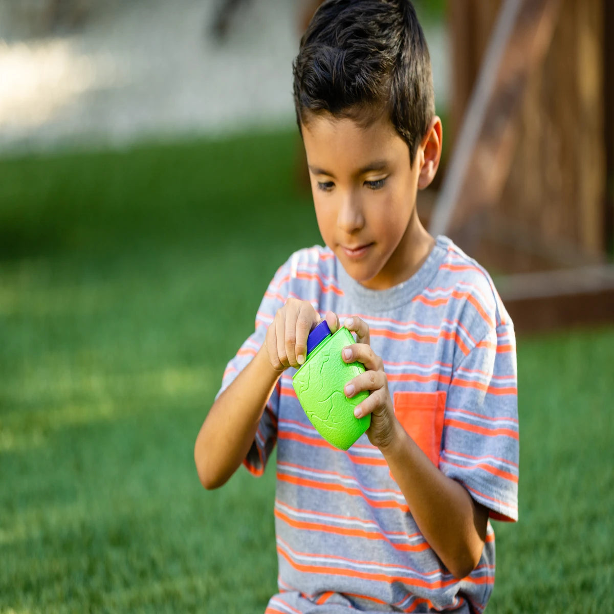 GAZILLION BUBBLE DINO EGG 8OZ PDQ12 WOC