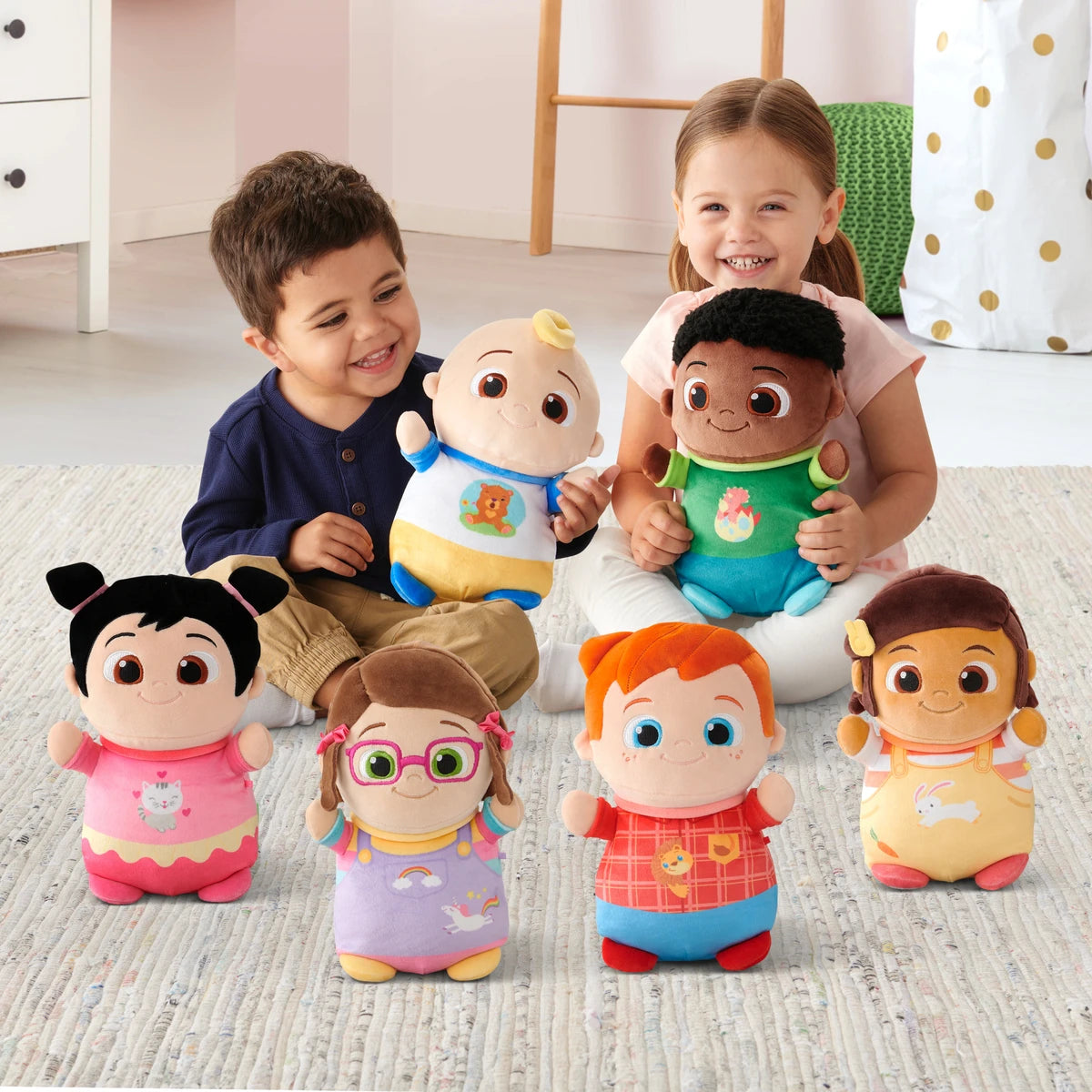 COCOMELON SQUISHMALLOWS HUGMEES CDU6 WOC