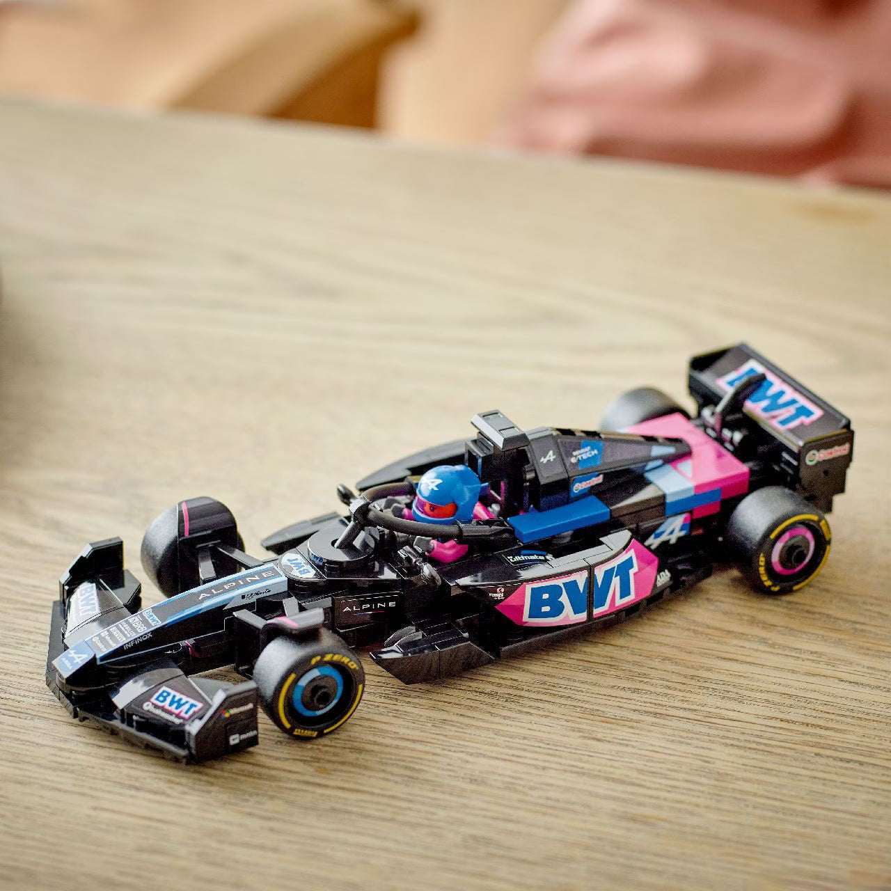 77248 Bwt Alpine F1® Team A524 Rac.. V29