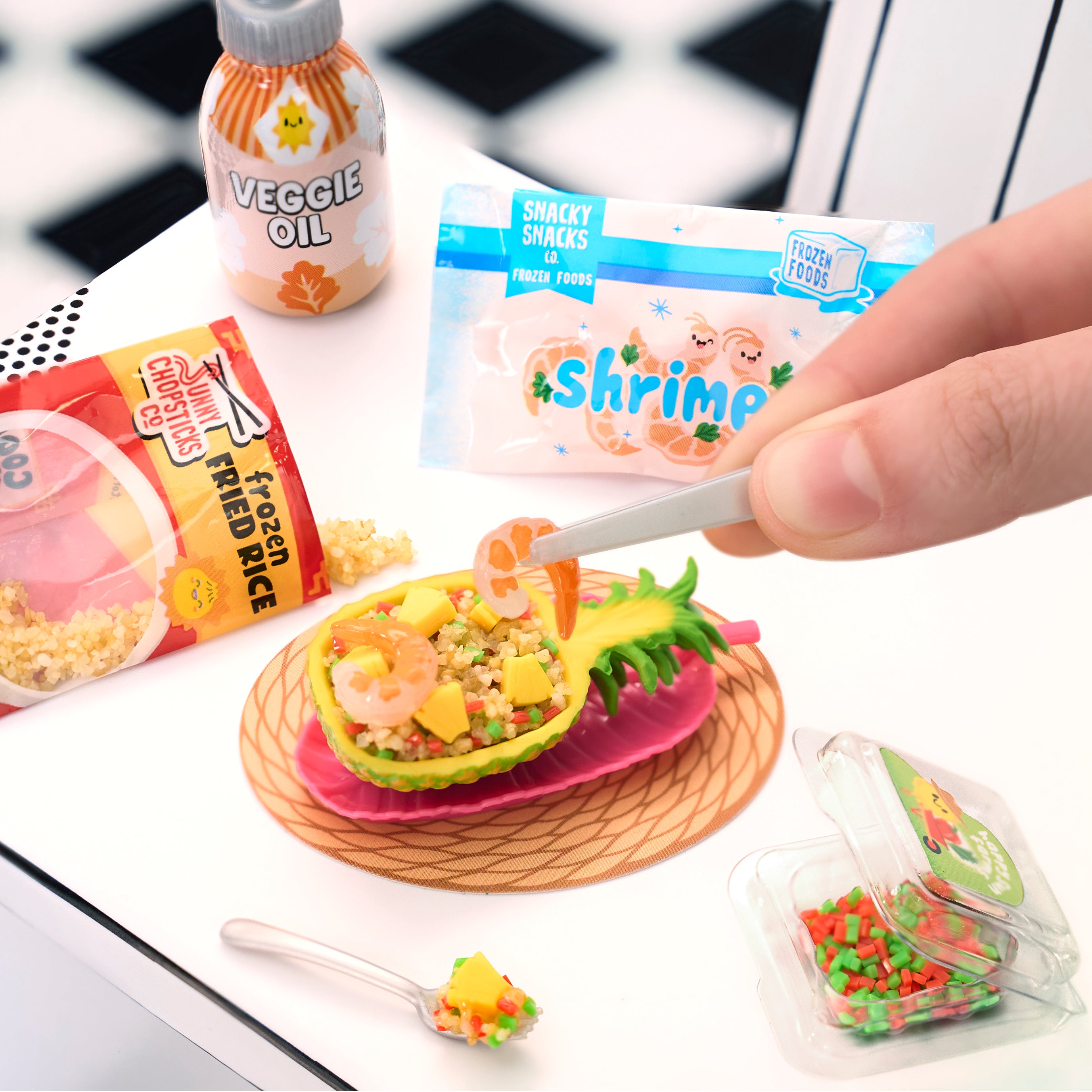 MGA's Miniverse Make It Mini Foods Diner (S4) (PDQ)