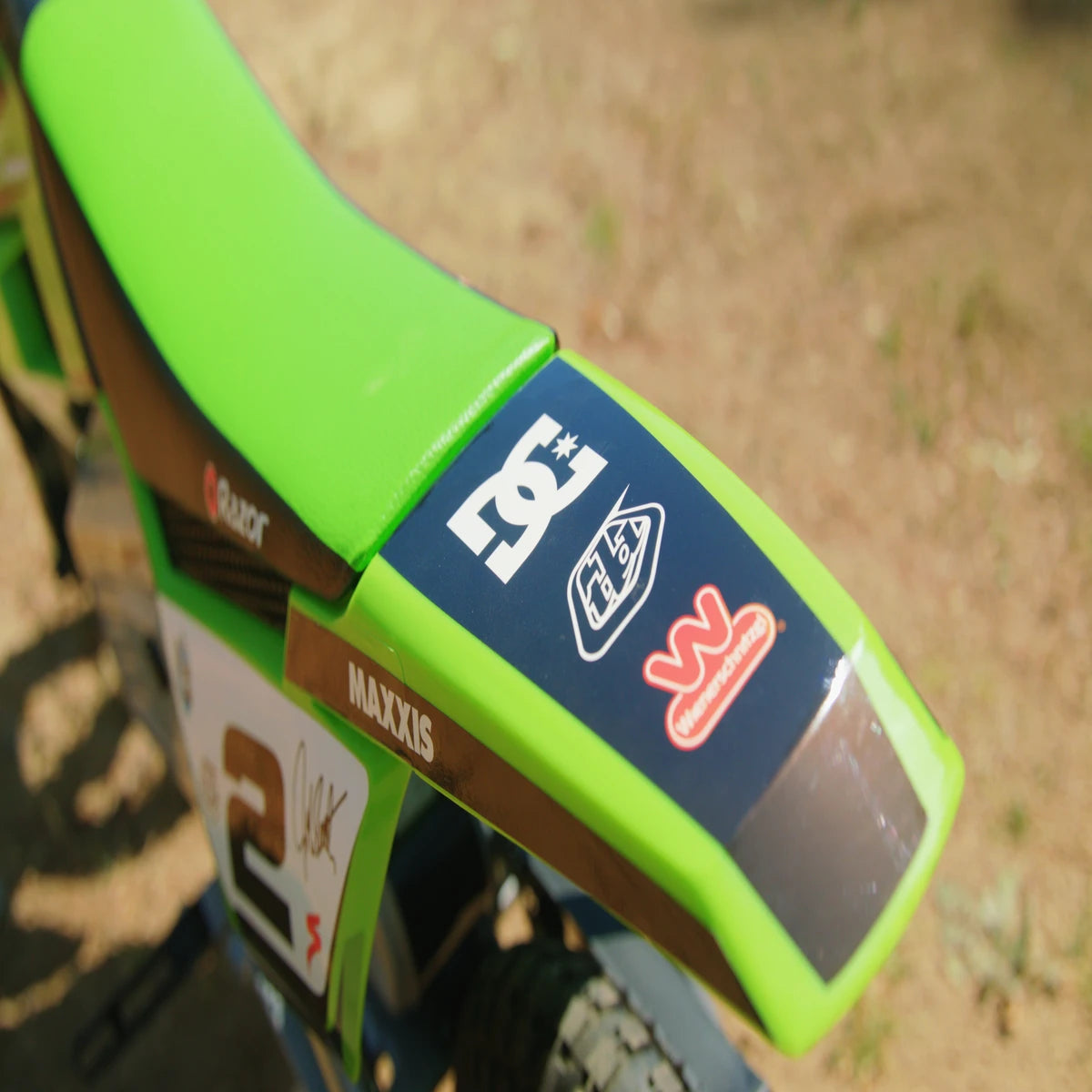RAZOR MOTORBIKE DIRT ROCKET SX350 22KM/H